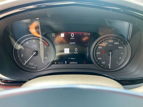 Used 2025 Cadillac XT5 Premium Luxury w/ Technology Package AWD/4WD image 12