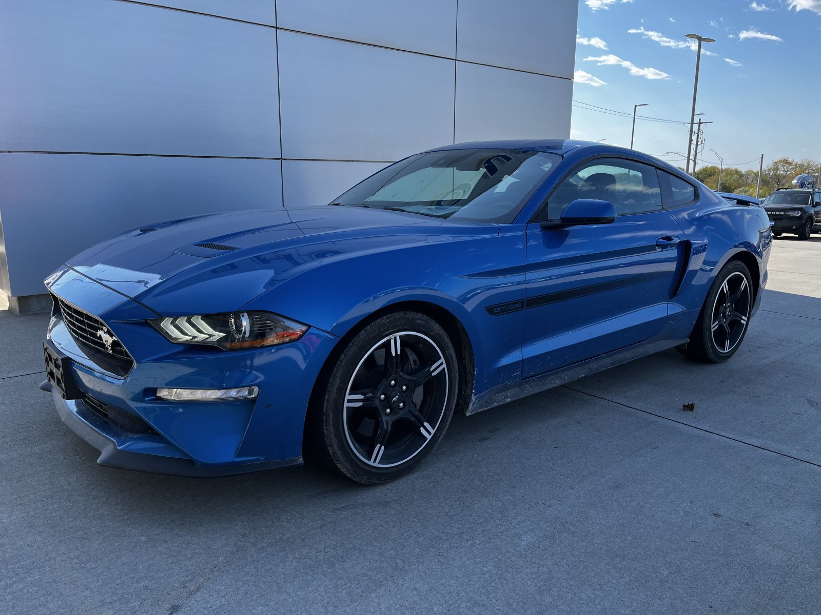 Used 2020 Ford Mustang GT Premium w/ Equipment Group 401A RWD image 1