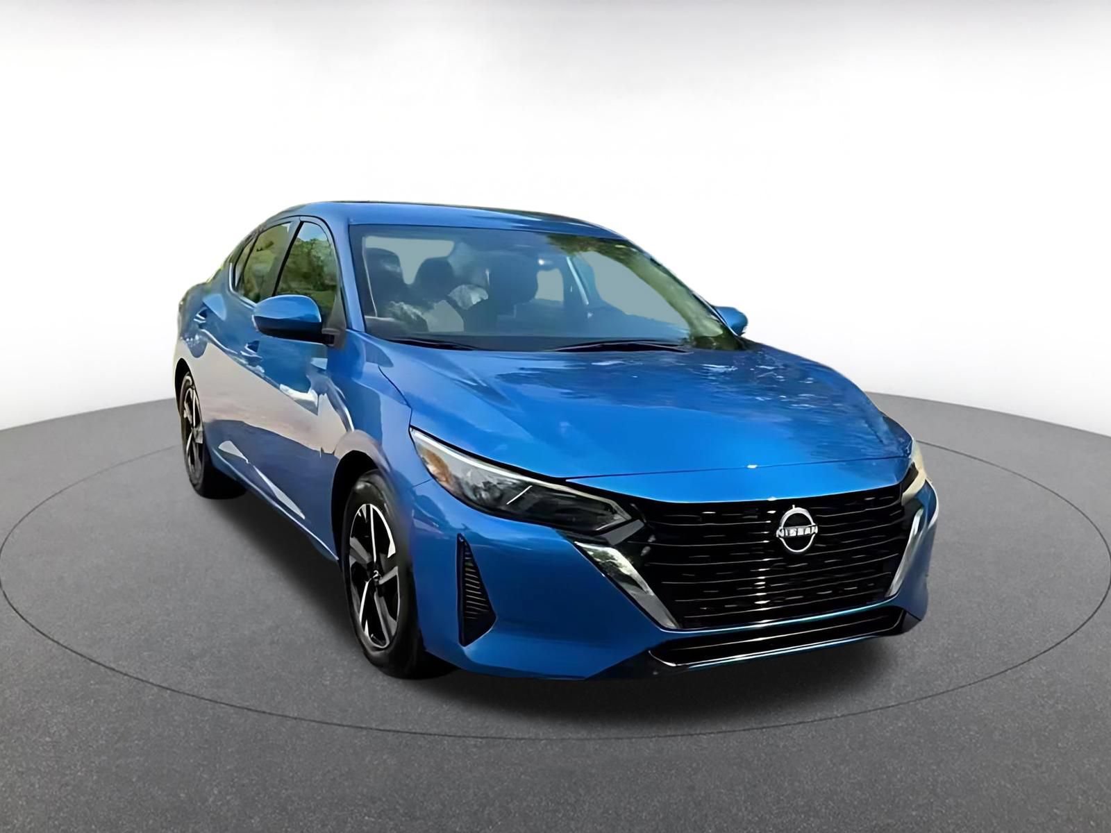 Used 2025 Nissan Sentra SV FWD image 3