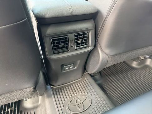 Used 2022 Toyota RAV4 XLE Premium AWD/4WD image 21
