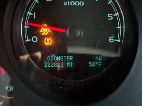 Used 2010 Chevrolet Silverado 1500 LTZ w/ Convenience Package image 4