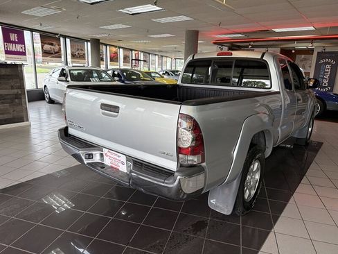 Used 2013 Toyota Tacoma 4x4 Access Cab w/ SR5 Pkg image 6