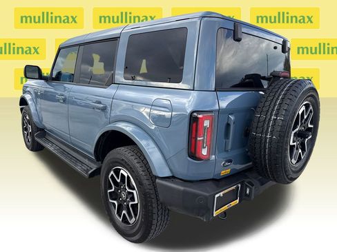 Used 2025 Ford Bronco Outer Banks image 9