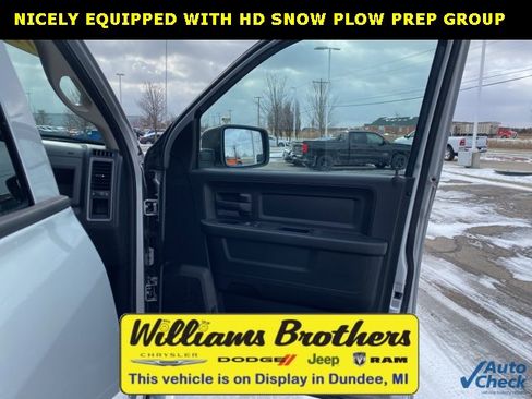 Used 2016 RAM 2500 Tradesman w/ Chrome Appearance Group image 29