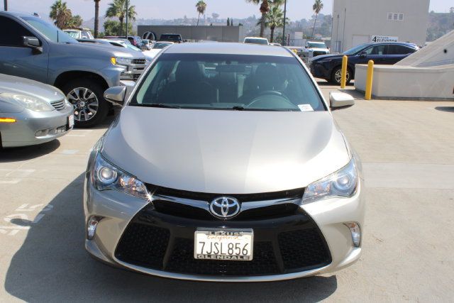 Used 2015 Toyota Camry SE FWD image 2