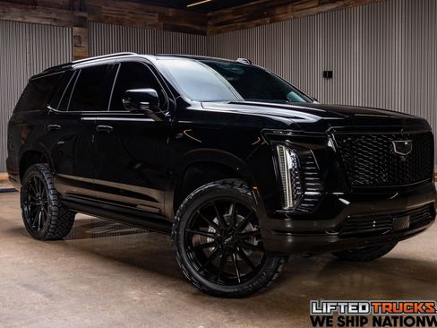 Used 2025 Cadillac Escalade Sport Platinum image 1