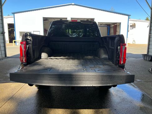 Used 2025 Ford F150 Lariat AWD/4WD image 7