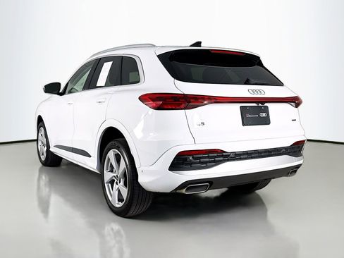 Certified 2025 Audi Q5 2.0T Premium Plus w/ Premium Plus image 5