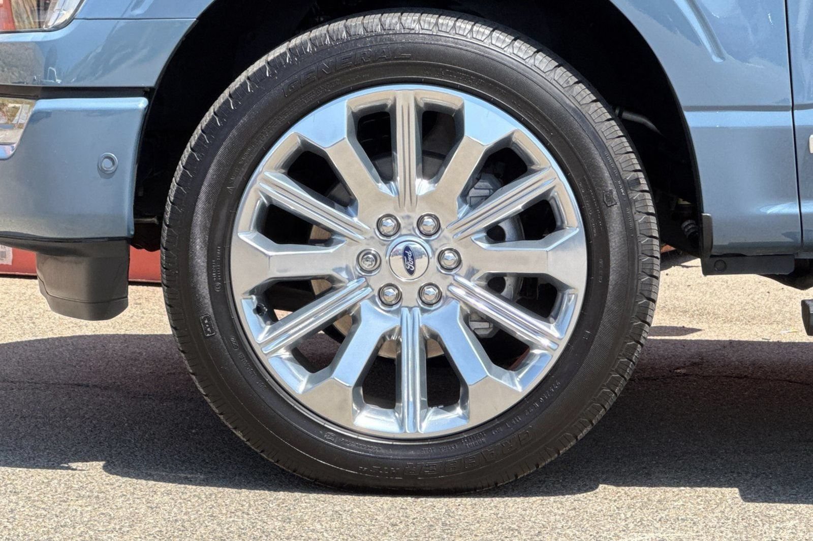 Used 2023 Ford F150 4x4 SuperCrew Hybrid image 39