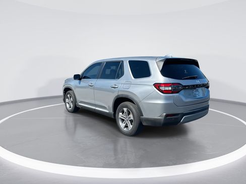 Used 2023 Honda Pilot EX-L image 7