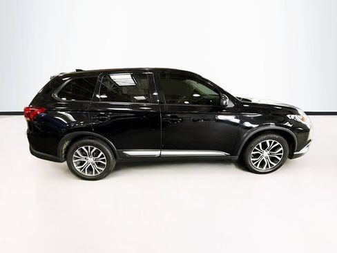 Used 2018 Mitsubishi Outlander ES FWD image 5