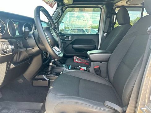 Used 2020 Jeep Gladiator Sport w/ Quick Order Package 24S AWD/4WD image 34