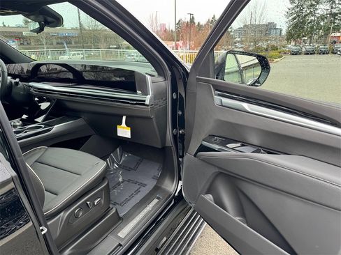 New 2026 Cadillac Escalade ESV Sport image 10