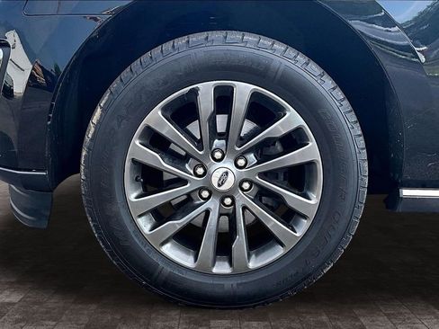 Used 2019 Ford Expedition Max Limited AWD/4WD image 35