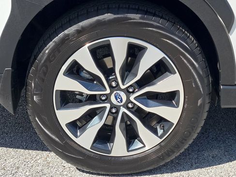 Certified 2025 Subaru Outback Touring XT AWD/4WD image 8