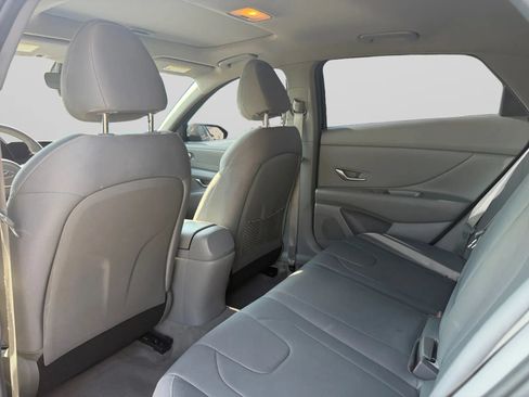 Used 2021 Hyundai Elantra SEL w/ Convenience + Premium Package FWD image 25
