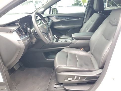Certified 2024 Cadillac XT5 Premium Luxury w/ Technology Package FWD image 18