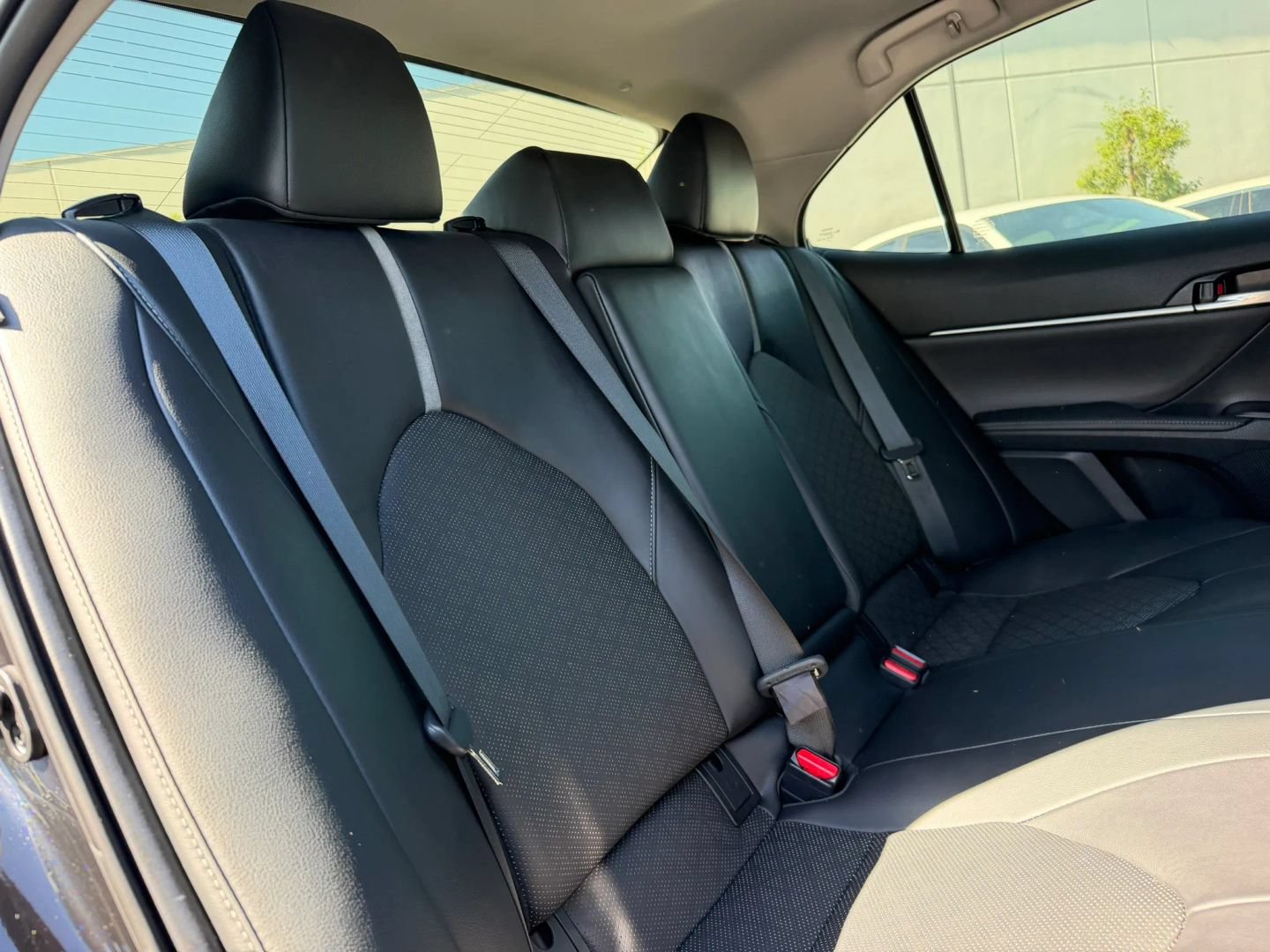 Used 2021 Toyota Camry XSE FWD image 19