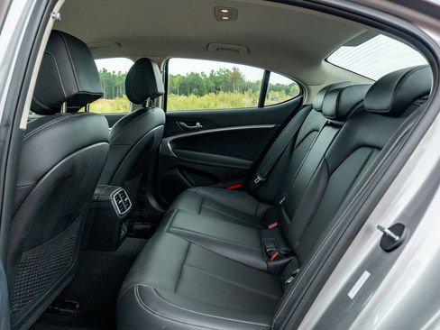 Used 2026 Genesis G70 2.5T RWD image 14