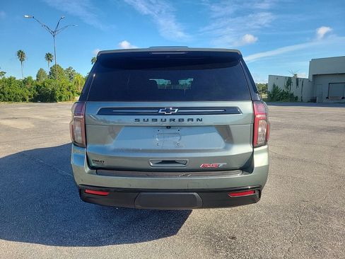 Used 2024 Chevrolet Suburban RST image 7