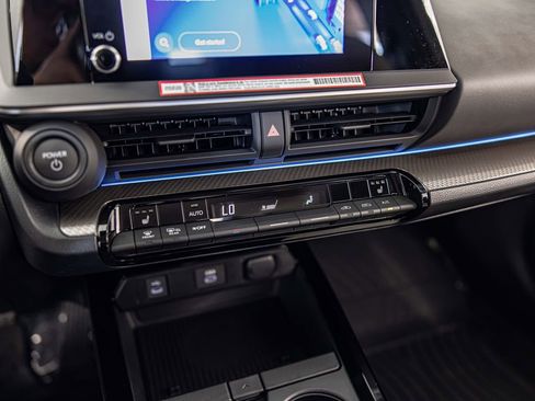 Used 2026 Toyota Prius XLE FWD image 27