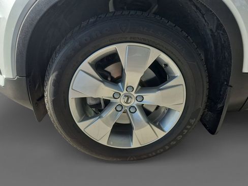 Used 2022 Volvo XC40 T5 Momentum AWD/4WD image 13