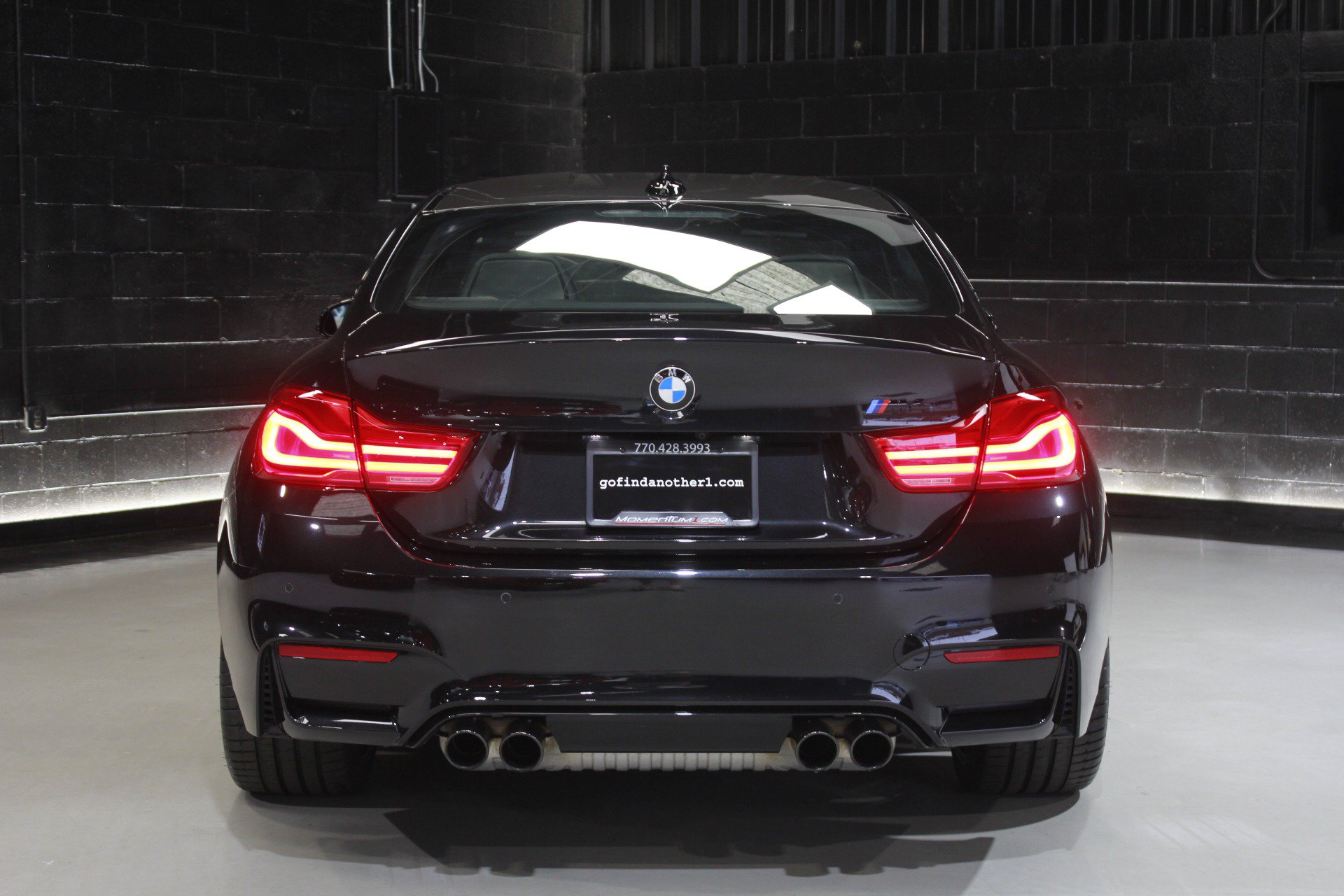 Used 2018 BMW M4 Coupe w/ Competition Package RWD image 18