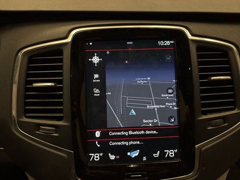 Used 2020 Volvo XC90 T6 Momentum image 15