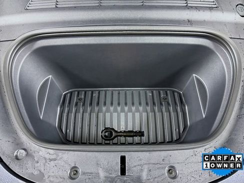 Used 2023 Tesla Model Y Performance image 29