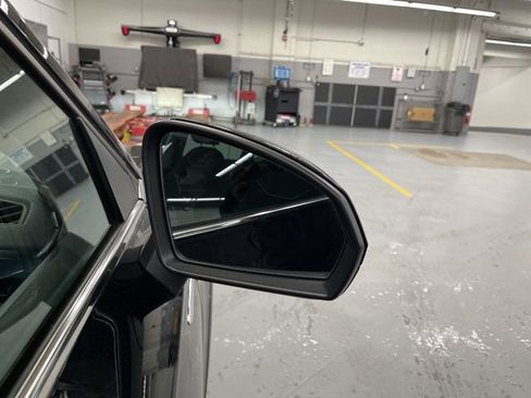 Certified 2023 Volkswagen Taos SE AWD/4WD image 14