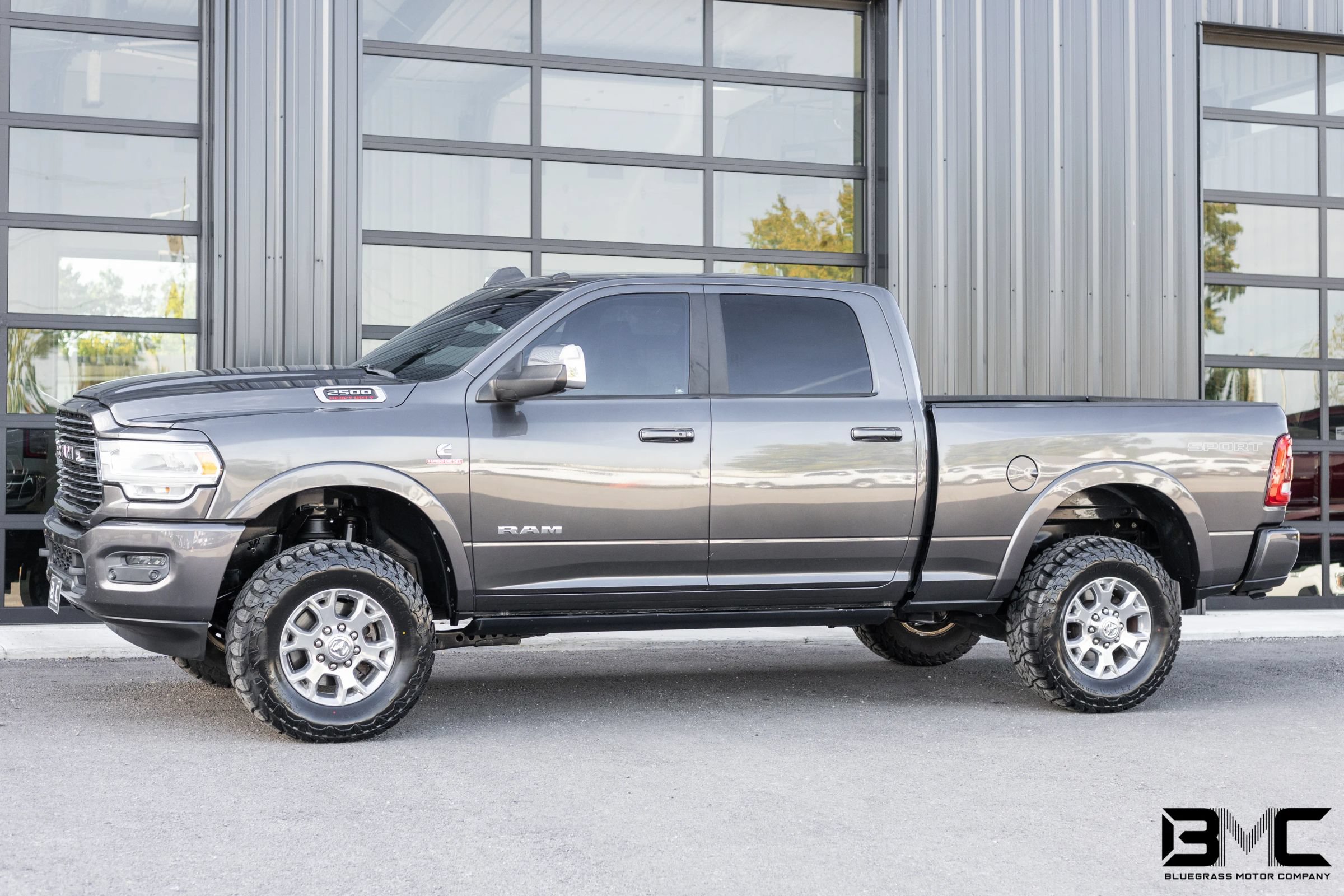 Used 2019 RAM 2500 Laramie AWD/4WD image 3