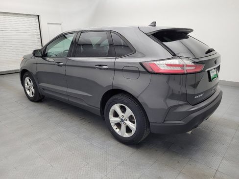 Used 2019 Ford Edge SE FWD image 3
