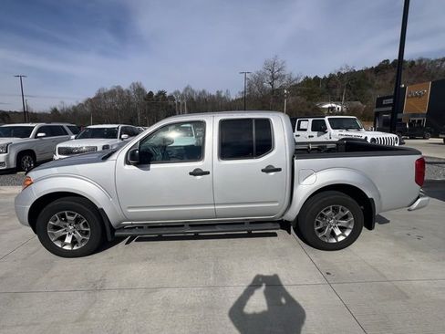 Used 2021 Nissan Frontier SV image 7