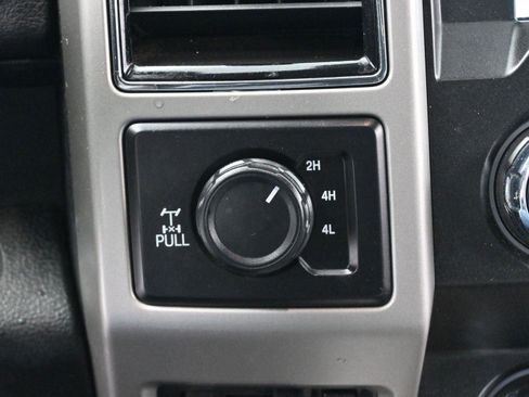 Used 2019 Ford F250 Lariat w/ Lariat Ultimate Package image 26