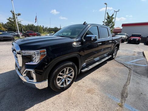 Used 2021 GMC Sierra 1500 SLT w/ SLT Premium Plus Package AWD/4WD image 3