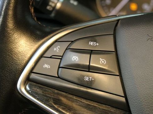Used 2022 Cadillac XT5 Premium Luxury AWD/4WD image 22