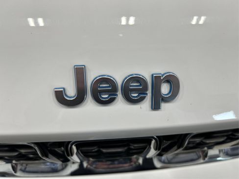 Used 2024 Jeep Grand Cherokee Limited 4xe AWD/4WD image 25