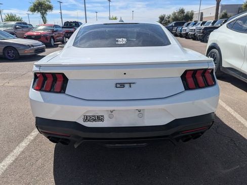 Used 2024 Ford Mustang GT Premium image 5