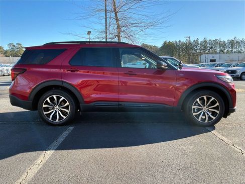 New 2026 Ford Explorer ST-Line w/ Premium Package image 4