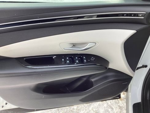 Certified 2022 Hyundai Tucson Limited image 23