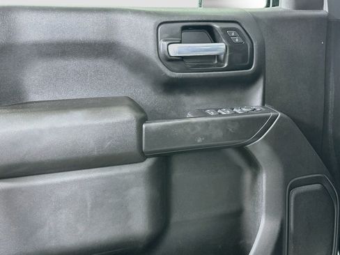 Used 2021 Chevrolet Silverado 1500 Custom Trail Boss AWD/4WD image 15