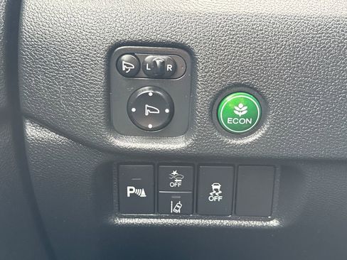 Used 2022 Honda Pilot Black Edition image 32