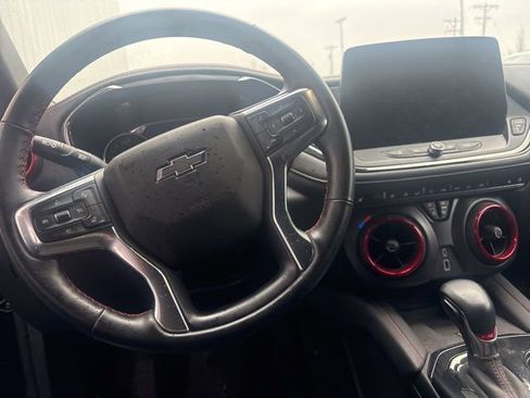 Used 2024 Chevrolet Blazer RS w/ Enhanced Convenience Package image 6