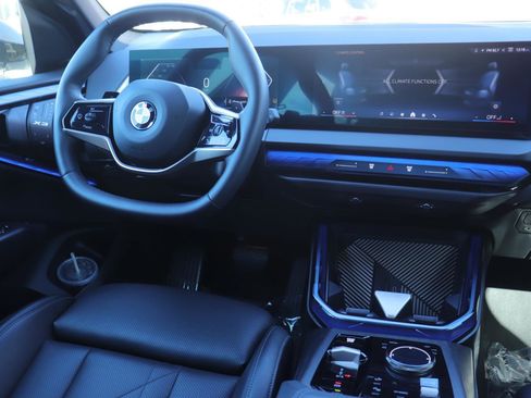 Used 2025 BMW X3 xDrive30i image 27