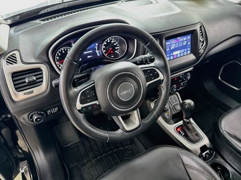 Used 2018 Jeep Compass Latitude w/ Popular Equipment Group AWD/4WD image 19