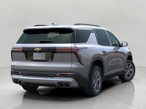 Used 2026 Chevrolet Traverse LT w/ Enhanced Driving Package AWD/4WD image 4