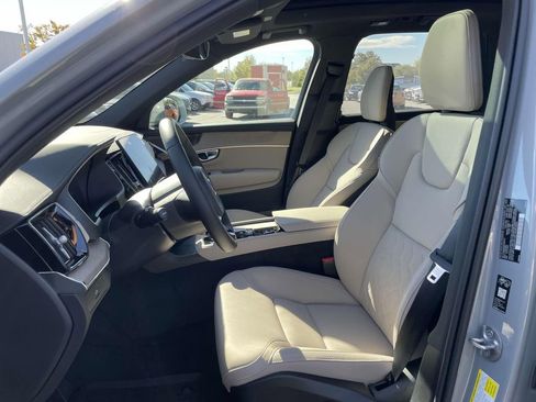 New 2026 Volvo XC90 B6 Plus w/ Protection Package Premier image 9