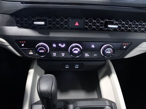 Certified 2023 Honda Accord EX image 36