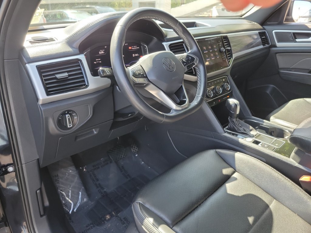 Used 2022 Volkswagen Atlas Cross Sport SE FWD image 21