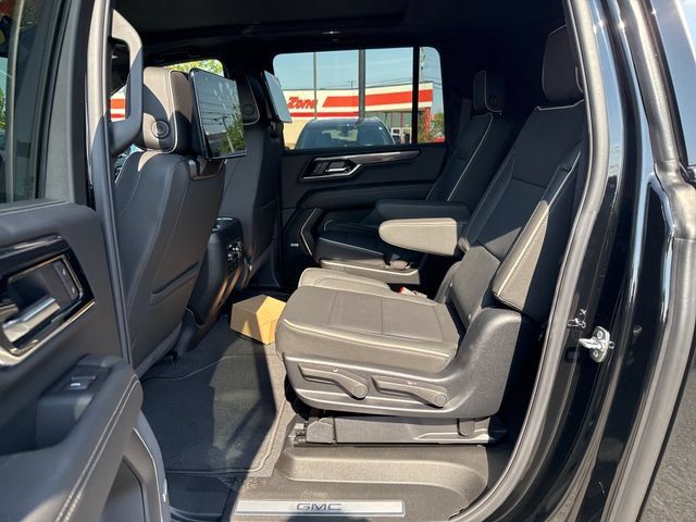 New 2026 GMC Yukon XL Elevation w/ Elevation Premium Package AWD/4WD image 14